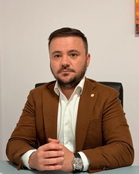 Viorel Ilieș — Co-Founder la ESCAPE Cleaning